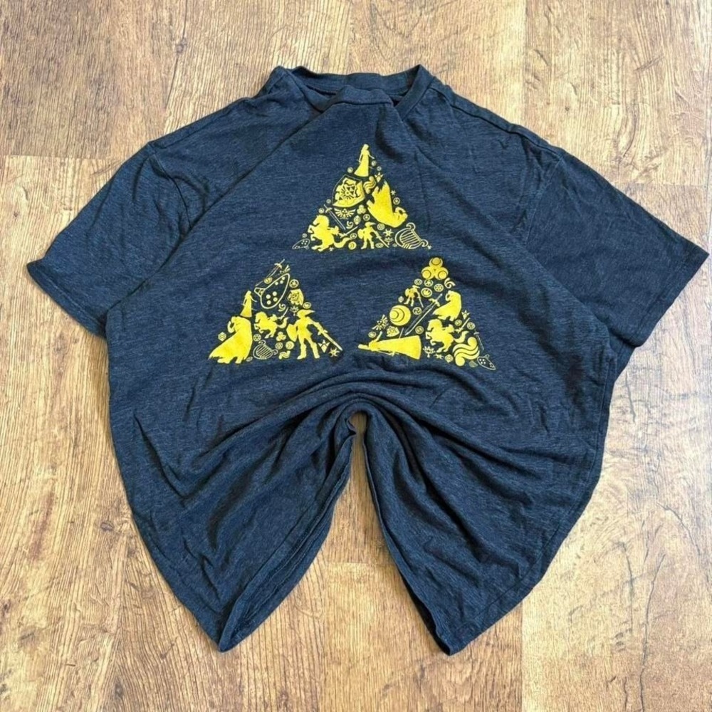 Dark grey The Legend of Zelda Triforce gamer T-shirt